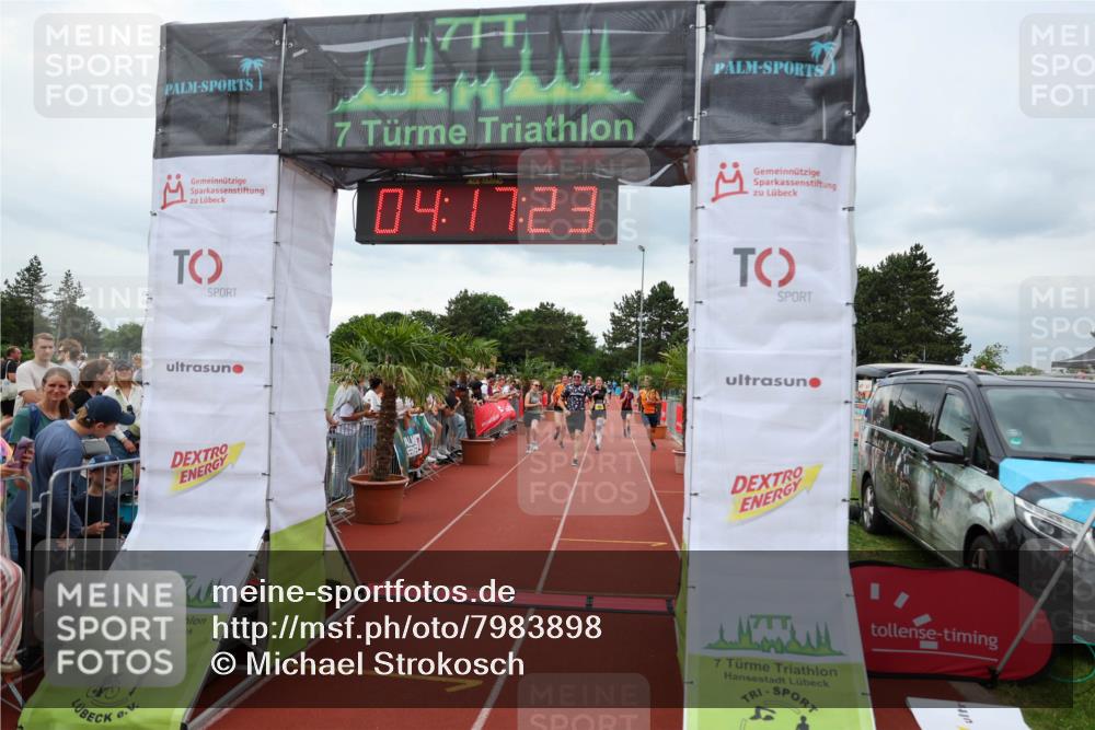 15.06.2025 - 7 Türme Triathlon Michael Strokosch http://msf.ph/oto/7983898 15.06.2025 14:17:23 Ziel 592, 751, 825, 850, 1128 meine-sportfotos.de