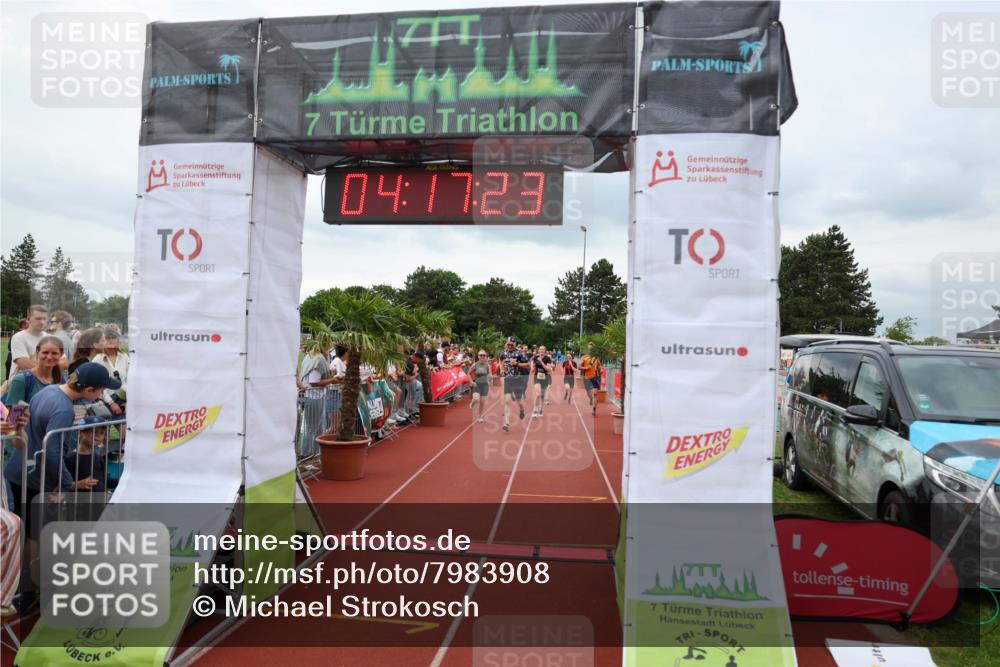 15.06.2025 - 7 Türme Triathlon Michael Strokosch http://msf.ph/oto/7983908 15.06.2025 14:17:23 Ziel 592, 751, 825, 850, 1128 meine-sportfotos.de