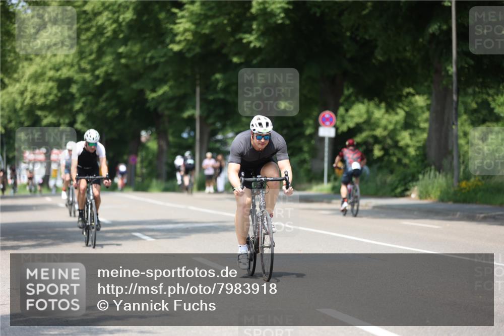 15.06.2025 - 7 Türme Triathlon Yannick Fuchs http://msf.ph/oto/7983918 15.06.2025 12:54:04 Radfahren 559, 562, 594 meine-sportfotos.de