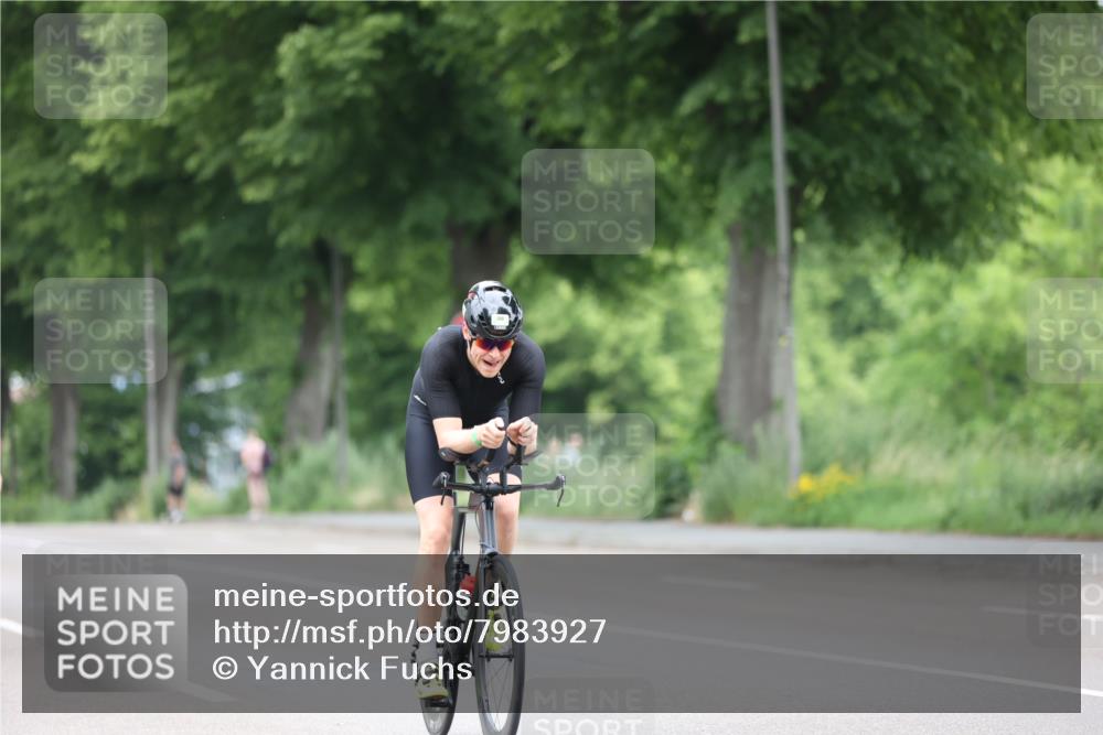 15.06.2025 - 7 Türme Triathlon Yannick Fuchs http://msf.ph/oto/7983927 15.06.2025 11:37:49 Radfahren 200 meine-sportfotos.de
