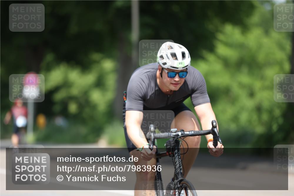 15.06.2025 - 7 Türme Triathlon Yannick Fuchs http://msf.ph/oto/7983936 15.06.2025 12:54:05 Radfahren 559, 562 meine-sportfotos.de