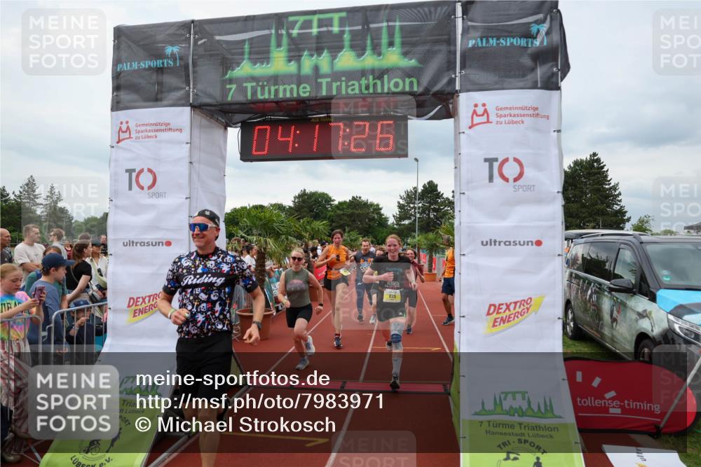 15.06.2025 - 7 Türme Triathlon Michael Strokosch http://msf.ph/oto/7983971 15.06.2025 14:17:25 Ziel 506, 751, 825, 850, 1128 meine-sportfotos.de
