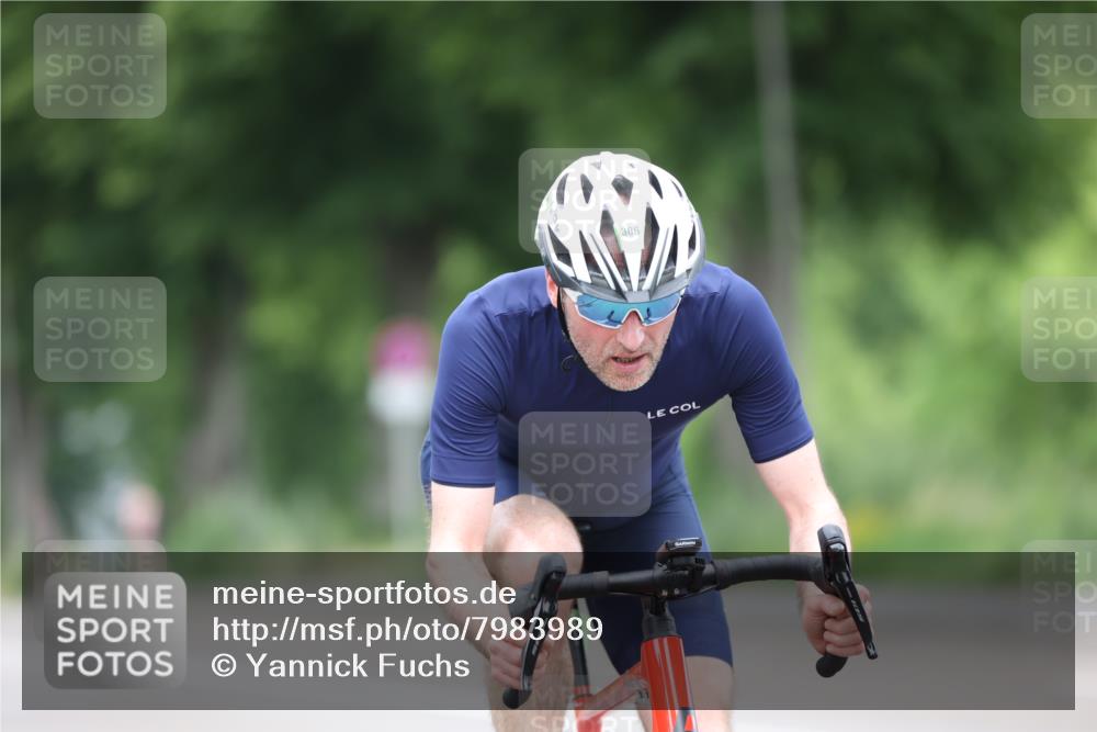 15.06.2025 - 7 Türme Triathlon Yannick Fuchs http://msf.ph/oto/7983989 15.06.2025 11:37:51 Radfahren 200 meine-sportfotos.de