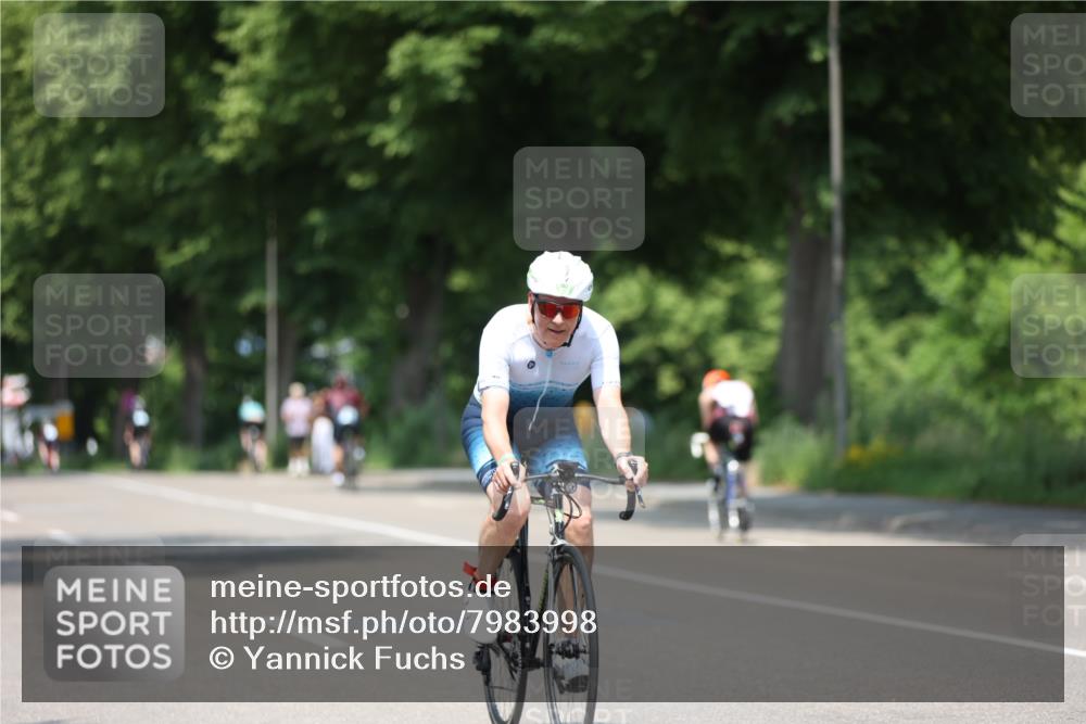 15.06.2025 - 7 Türme Triathlon Yannick Fuchs http://msf.ph/oto/7983998 15.06.2025 12:54:07 Radfahren 332, 562, 613, 649 meine-sportfotos.de