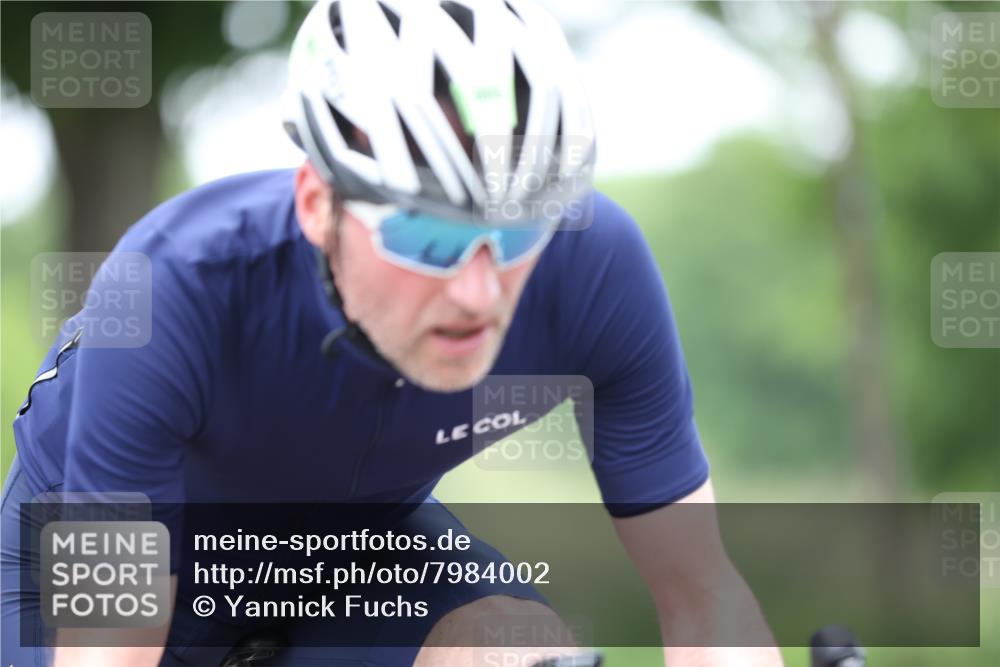 15.06.2025 - 7 Türme Triathlon Yannick Fuchs http://msf.ph/oto/7984002 15.06.2025 11:37:51 Radfahren 200 meine-sportfotos.de