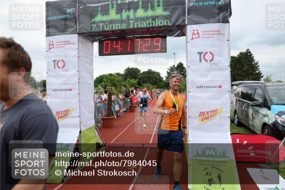 15.06.2025 - 7 Türme Triathlon Michael Strokosch http://msf.ph/oto/7984045 15.06.2025 14:17:29 Ziel 506, 737, 825, 850, 975, 1128, 1189 meine-sportfotos.de