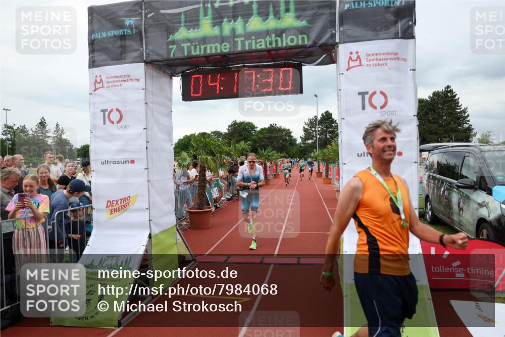 15.06.2025 - 7 Türme Triathlon Michael Strokosch http://msf.ph/oto/7984068 15.06.2025 14:17:29 Ziel 506, 737, 825, 850, 975, 1128, 1189 meine-sportfotos.de