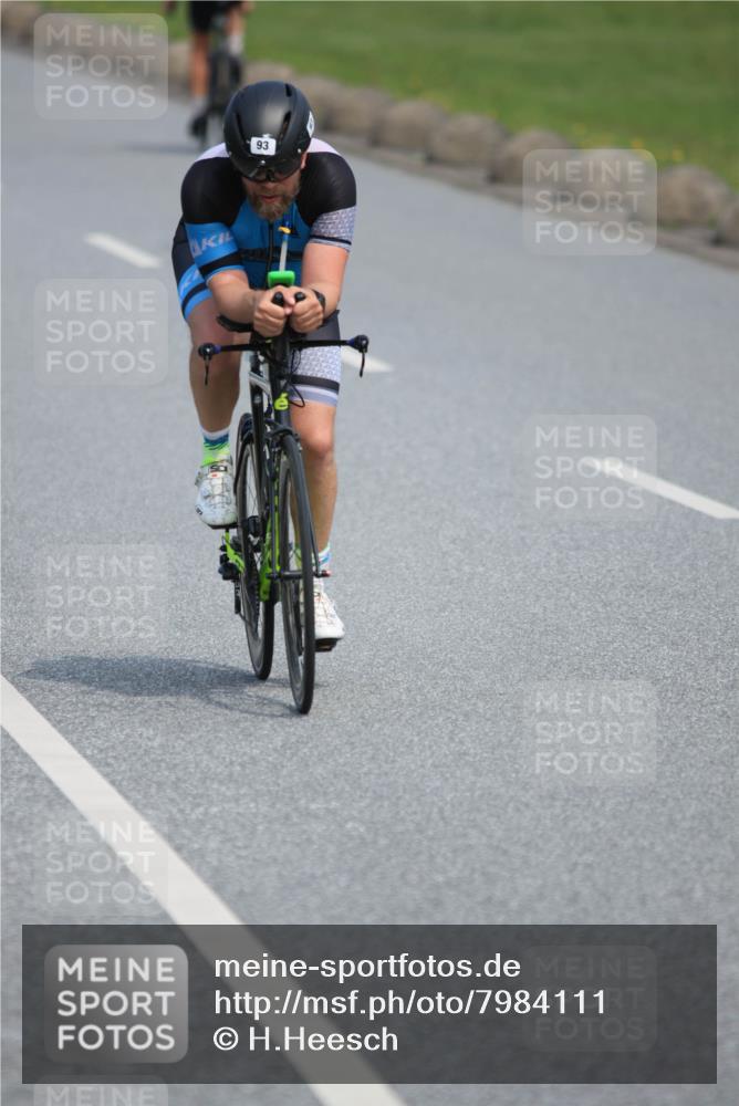 15.06.2025 - 27. Vierlanden-Triathlon H.Heesch http://msf.ph/oto/7984111 15.06.2025 11:21:02 Radfahren 93, 142, 856 meine-sportfotos.de