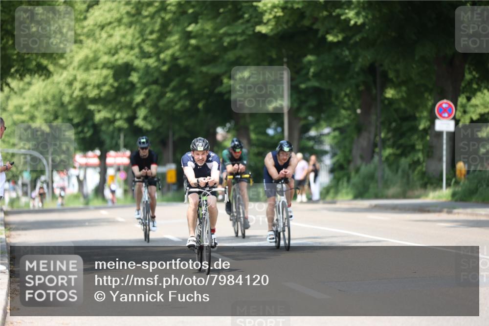 15.06.2025 - 7 Türme Triathlon Yannick Fuchs http://msf.ph/oto/7984120 15.06.2025 12:54:11 Radfahren 332, 510, 562, 613, 649, 1090 meine-sportfotos.de