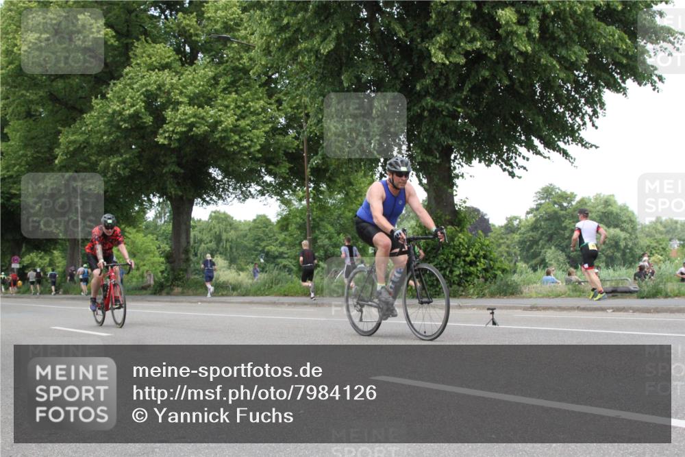 15.06.2025 - 7 Türme Triathlon Yannick Fuchs http://msf.ph/oto/7984126 15.06.2025 13:42:58 Radfahren  meine-sportfotos.de