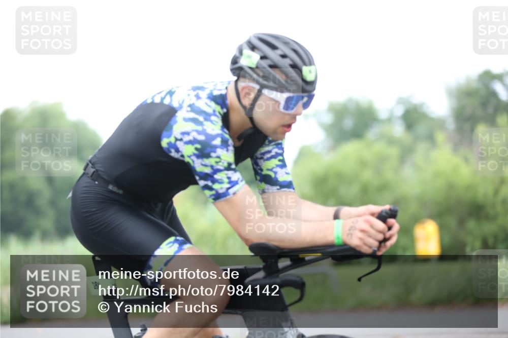 15.06.2025 - 7 Türme Triathlon Yannick Fuchs http://msf.ph/oto/7984142 15.06.2025 11:38:00 Radfahren 280 meine-sportfotos.de