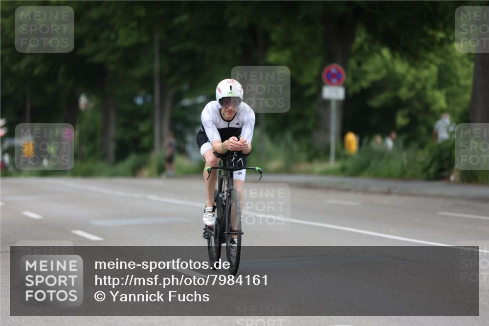 15.06.2025 - 7 Türme Triathlon Yannick Fuchs http://msf.ph/oto/7984161 15.06.2025 11:38:05 Radfahren 304, 307 meine-sportfotos.de