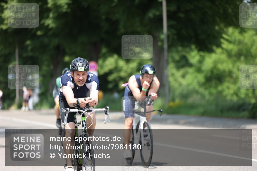 15.06.2025 - 7 Türme Triathlon Yannick Fuchs http://msf.ph/oto/7984180 15.06.2025 12:54:12 Radfahren 332, 510, 570, 613, 649, 1090 meine-sportfotos.de