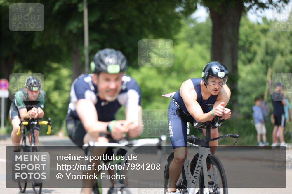 15.06.2025 - 7 Türme Triathlon Yannick Fuchs http://msf.ph/oto/7984208 15.06.2025 12:54:13 Radfahren 332, 510, 570, 613, 649, 1090 meine-sportfotos.de