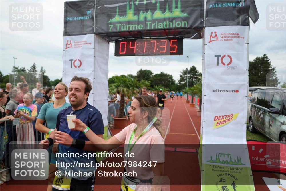 15.06.2025 - 7 Türme Triathlon Michael Strokosch http://msf.ph/oto/7984247 15.06.2025 14:17:35 Ziel 451, 506, 737, 781, 975, 1189 meine-sportfotos.de