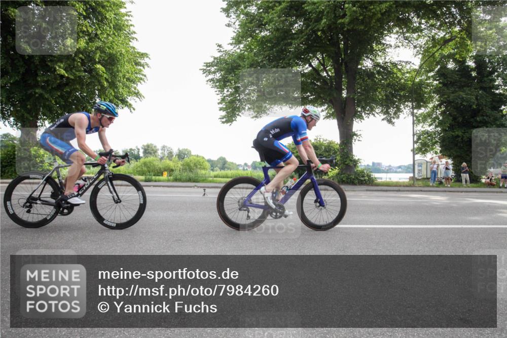 15.06.2025 - 7 Türme Triathlon Yannick Fuchs http://msf.ph/oto/7984260 15.06.2025 09:48:27 Radfahren 26, 29, 30 meine-sportfotos.de