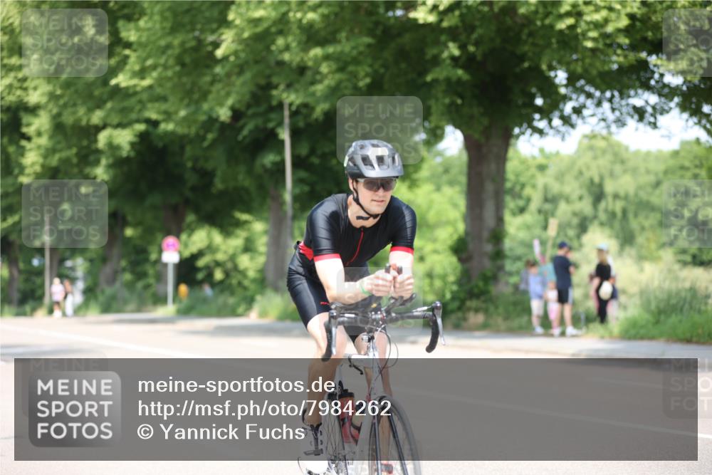15.06.2025 - 7 Türme Triathlon Yannick Fuchs http://msf.ph/oto/7984262 15.06.2025 12:54:14 Radfahren 332, 510, 570, 613, 649, 1090 meine-sportfotos.de