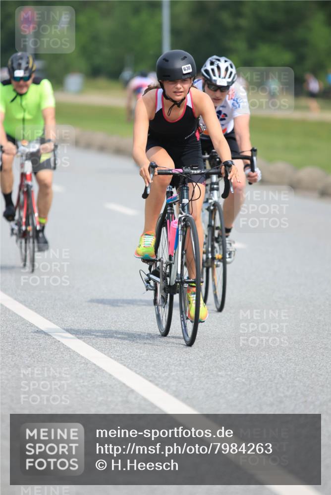 15.06.2025 - 27. Vierlanden-Triathlon H.Heesch http://msf.ph/oto/7984263 15.06.2025 10:59:41 Radfahren 371, 459, 483, 630 meine-sportfotos.de