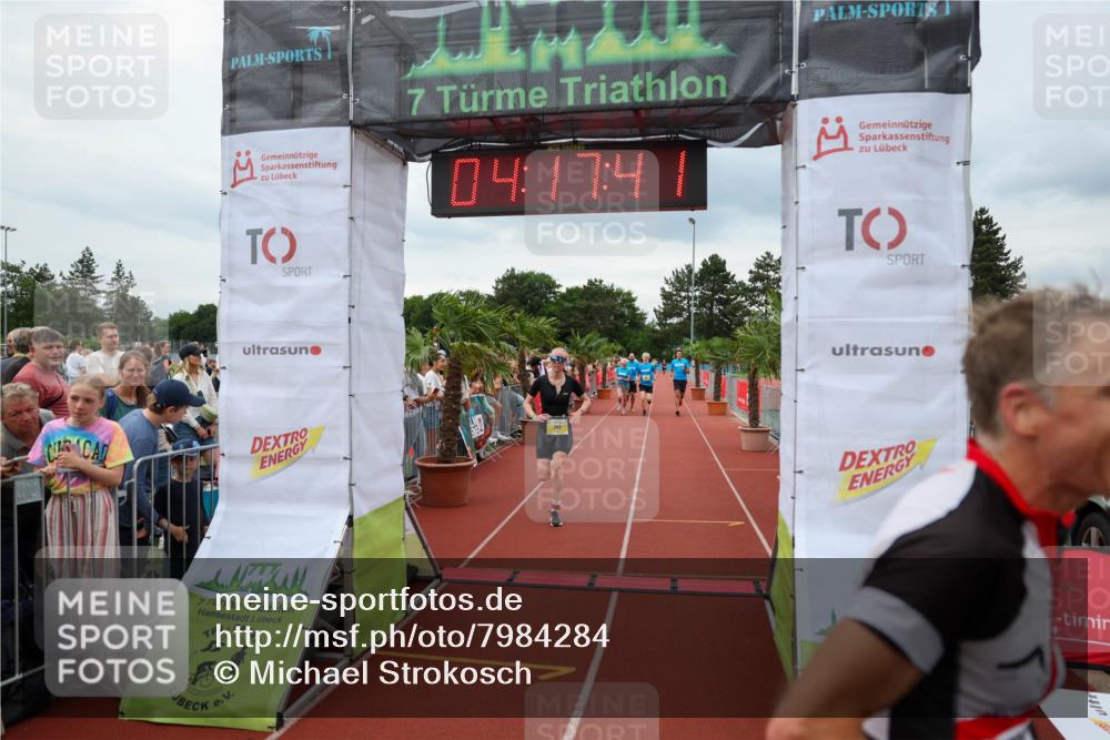 15.06.2025 - 7 Türme Triathlon Michael Strokosch http://msf.ph/oto/7984284 15.06.2025 14:17:40 Ziel 451, 737, 742, 781, 922, 975, 1189 meine-sportfotos.de