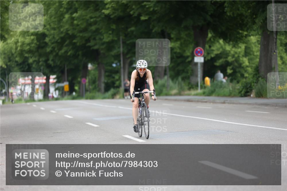 15.06.2025 - 7 Türme Triathlon Yannick Fuchs http://msf.ph/oto/7984303 15.06.2025 11:38:10 Radfahren 304, 307 meine-sportfotos.de