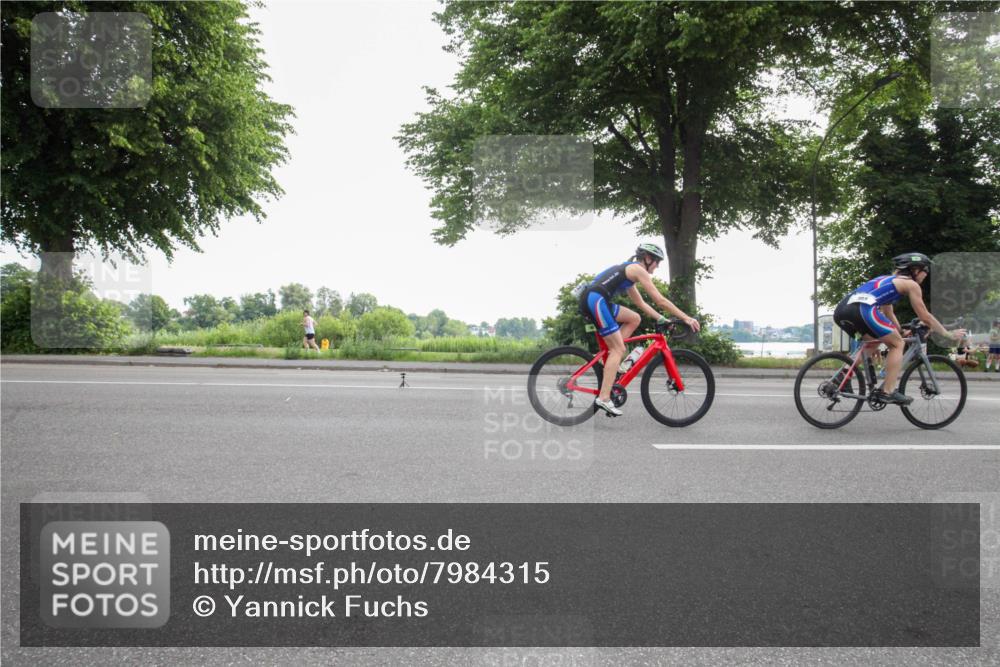 15.06.2025 - 7 Türme Triathlon Yannick Fuchs http://msf.ph/oto/7984315 15.06.2025 09:48:40 Radfahren 31, 33, 34, 35, 71, 74, 75, 101, 104, 105, 106 meine-sportfotos.de