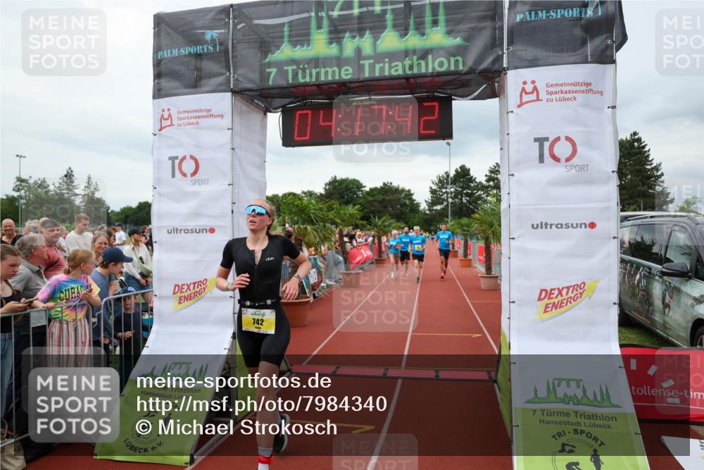 15.06.2025 - 7 Türme Triathlon Michael Strokosch http://msf.ph/oto/7984340 15.06.2025 14:17:42 Ziel 451, 742, 781, 922 meine-sportfotos.de