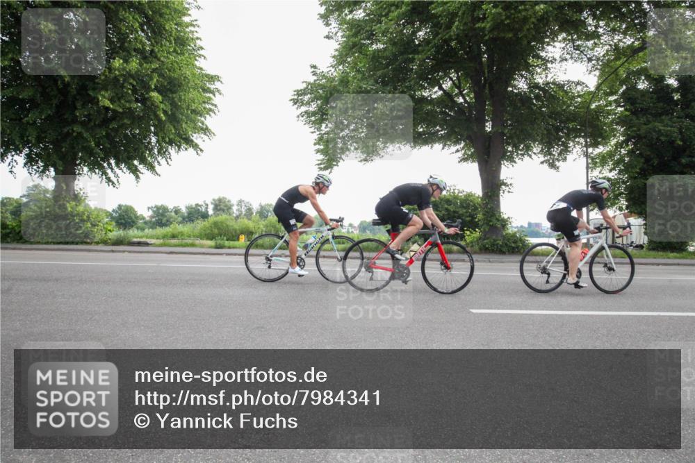 15.06.2025 - 7 Türme Triathlon Yannick Fuchs http://msf.ph/oto/7984341 15.06.2025 09:49:23 Radfahren 113, 114, 115 meine-sportfotos.de