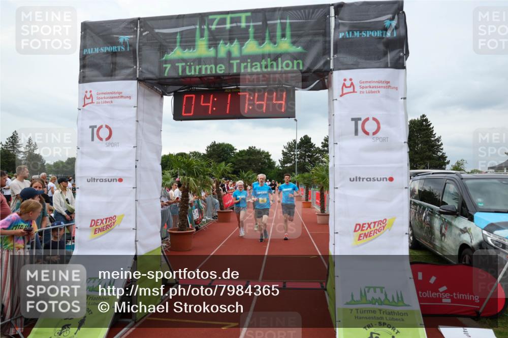 15.06.2025 - 7 Türme Triathlon Michael Strokosch http://msf.ph/oto/7984365 15.06.2025 14:17:43 Ziel 742, 781, 922 meine-sportfotos.de