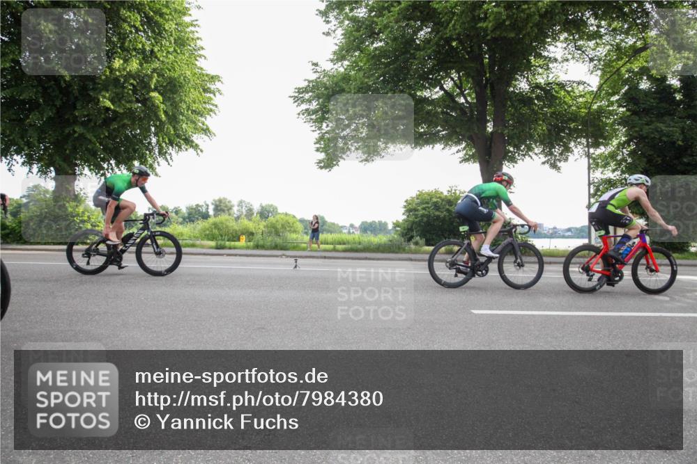 15.06.2025 - 7 Türme Triathlon Yannick Fuchs http://msf.ph/oto/7984380 15.06.2025 09:52:00 Radfahren 6, 8, 10, 41, 90, 91 meine-sportfotos.de