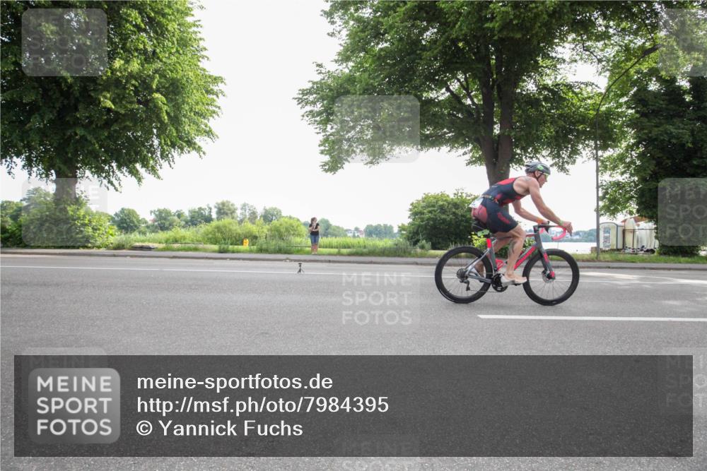 15.06.2025 - 7 Türme Triathlon Yannick Fuchs http://msf.ph/oto/7984395 15.06.2025 09:52:01 Radfahren 6, 8, 10, 41, 90, 91 meine-sportfotos.de