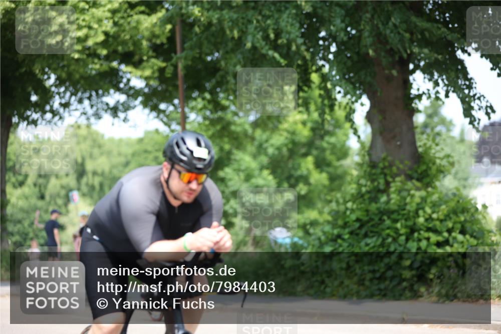 15.06.2025 - 7 Türme Triathlon Yannick Fuchs http://msf.ph/oto/7984403 15.06.2025 12:54:24 Radfahren 380, 604, 672 meine-sportfotos.de