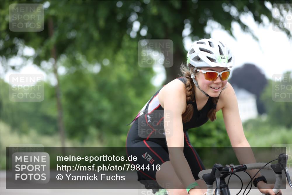 15.06.2025 - 7 Türme Triathlon Yannick Fuchs http://msf.ph/oto/7984416 15.06.2025 11:38:12 Radfahren 304, 307 meine-sportfotos.de