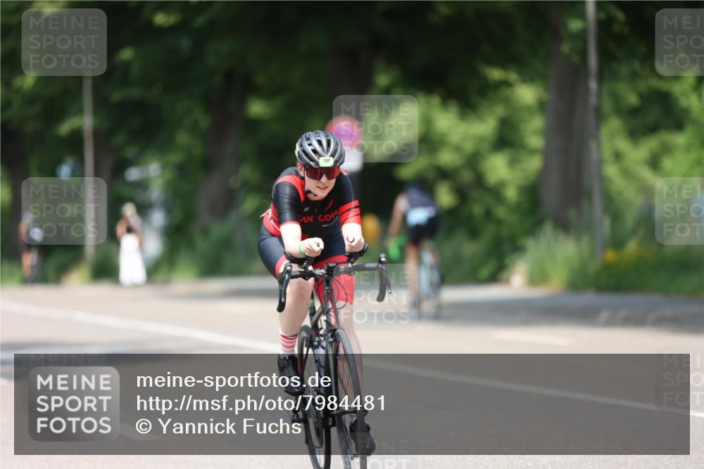 15.06.2025 - 7 Türme Triathlon Yannick Fuchs http://msf.ph/oto/7984481 15.06.2025 12:54:35 Radfahren 232, 341, 673 meine-sportfotos.de