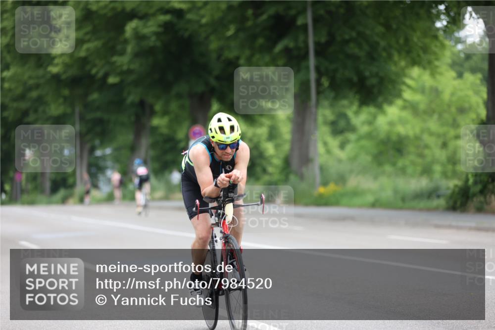15.06.2025 - 7 Türme Triathlon Yannick Fuchs http://msf.ph/oto/7984520 15.06.2025 11:38:20 Radfahren 246, 285 meine-sportfotos.de