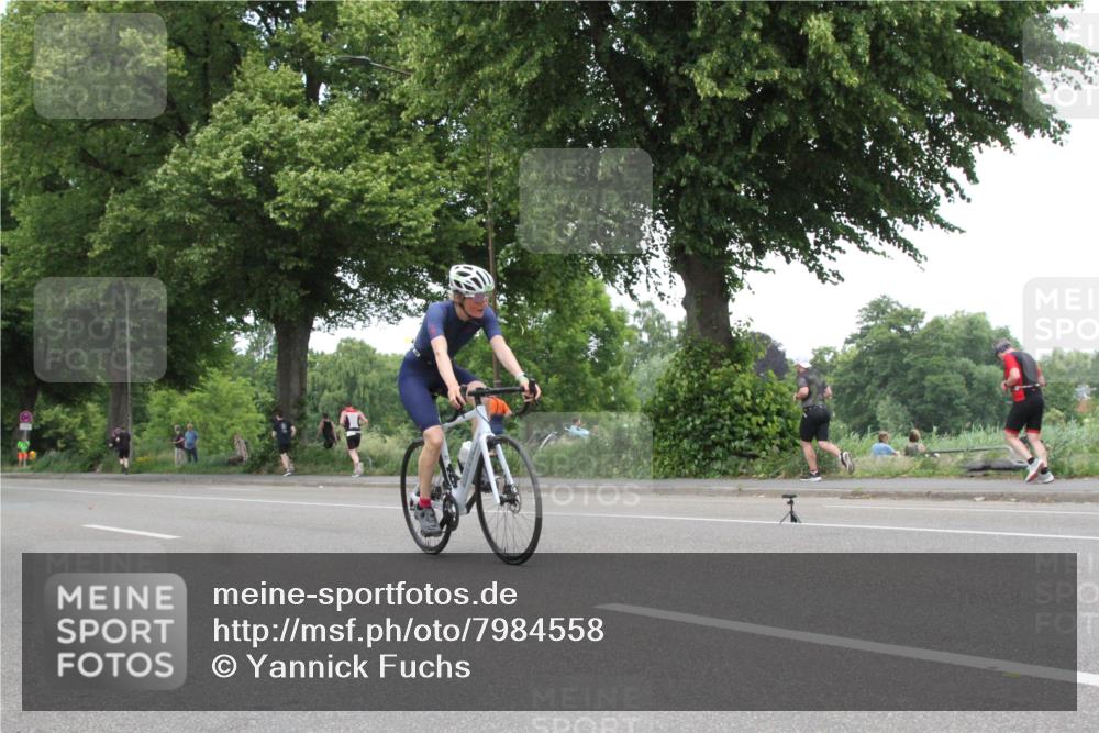 15.06.2025 - 7 Türme Triathlon Yannick Fuchs http://msf.ph/oto/7984558 15.06.2025 13:44:27 Radfahren  meine-sportfotos.de