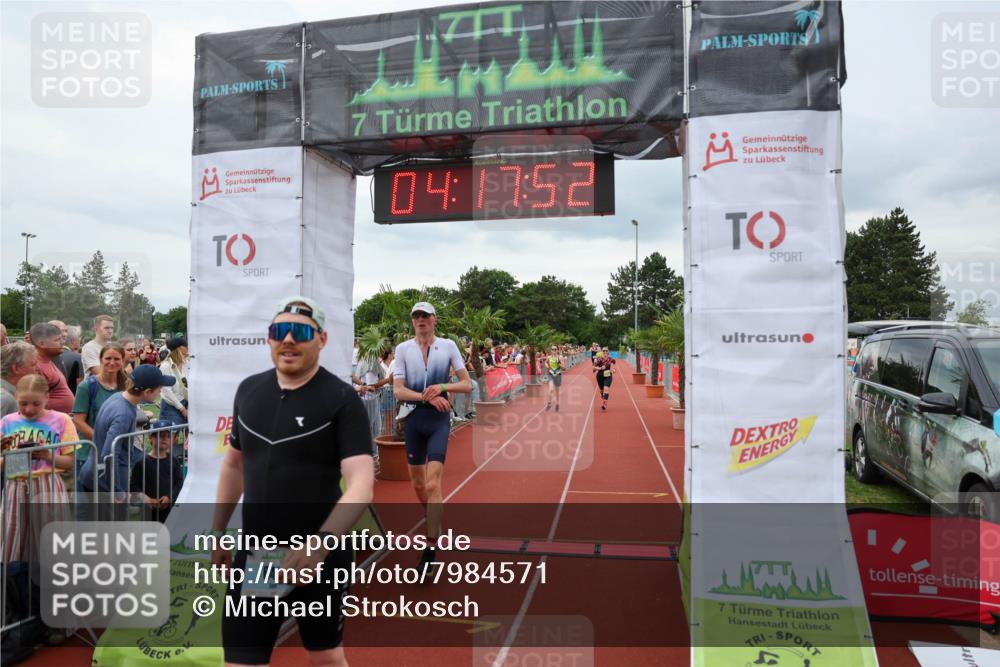 15.06.2025 - 7 Türme Triathlon Michael Strokosch http://msf.ph/oto/7984571 15.06.2025 14:17:51 Ziel 648, 681, 721, 922, 1195 meine-sportfotos.de
