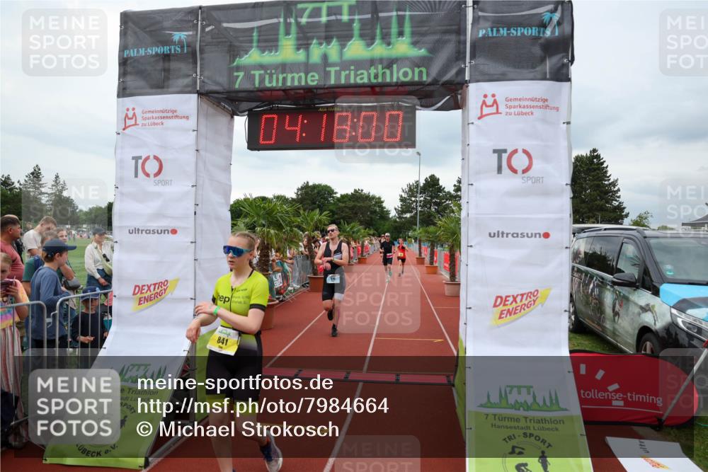 15.06.2025 - 7 Türme Triathlon Michael Strokosch http://msf.ph/oto/7984664 15.06.2025 14:18:00 Ziel 261, 570, 721, 841, 1131, 1195 meine-sportfotos.de