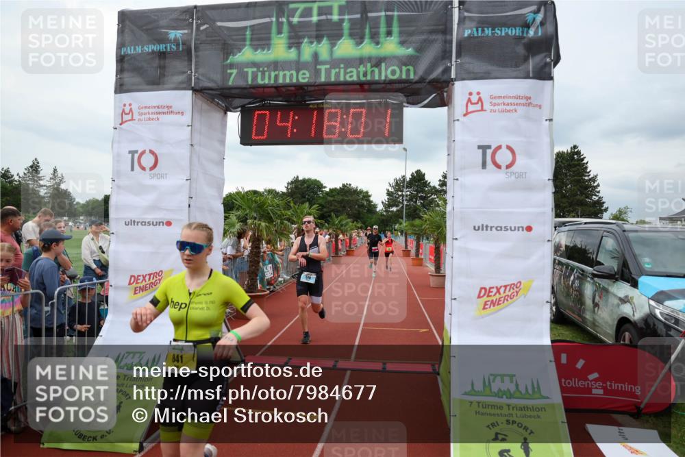 15.06.2025 - 7 Türme Triathlon Michael Strokosch http://msf.ph/oto/7984677 15.06.2025 14:18:00 Ziel 261, 570, 721, 841, 1131, 1195 meine-sportfotos.de
