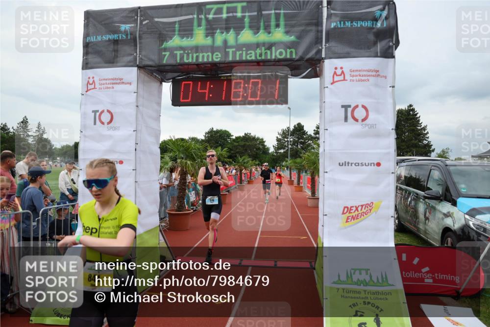15.06.2025 - 7 Türme Triathlon Michael Strokosch http://msf.ph/oto/7984679 15.06.2025 14:18:01 Ziel 261, 570, 613, 721, 841, 1131, 1195 meine-sportfotos.de