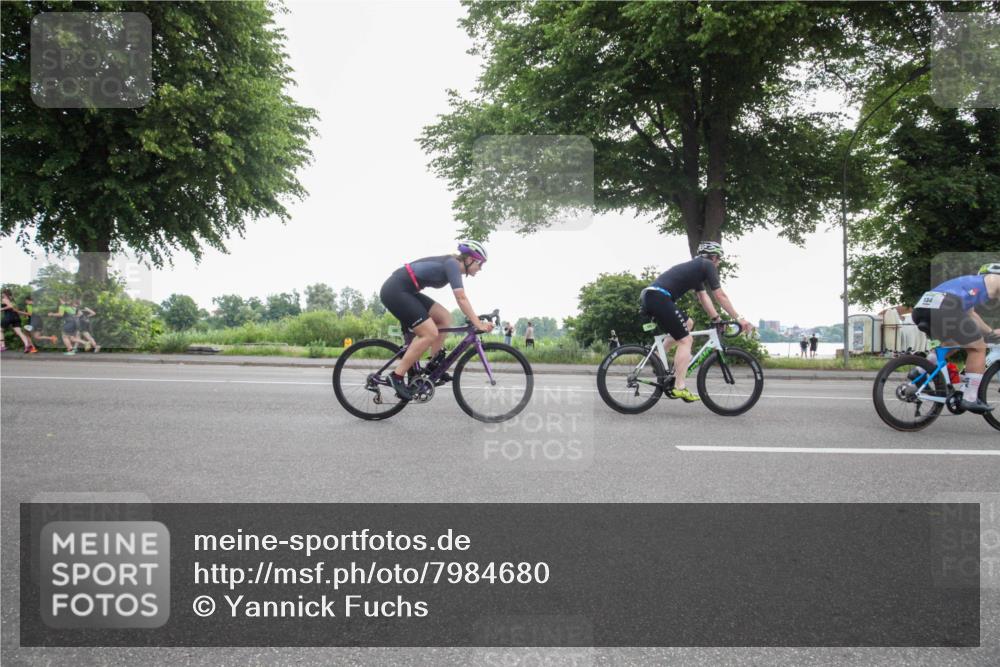 15.06.2025 - 7 Türme Triathlon Yannick Fuchs http://msf.ph/oto/7984680 15.06.2025 10:03:38 Radfahren  meine-sportfotos.de