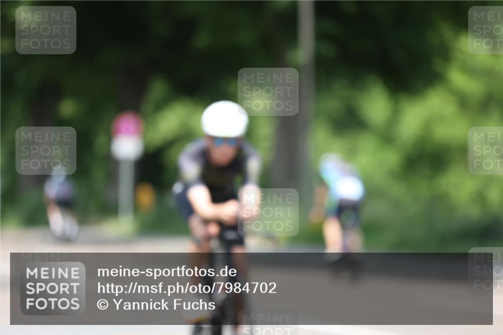 15.06.2025 - 7 Türme Triathlon Yannick Fuchs http://msf.ph/oto/7984702 15.06.2025 12:54:44 Radfahren 241, 341, 372, 470, 538, 550, 608, 817 meine-sportfotos.de