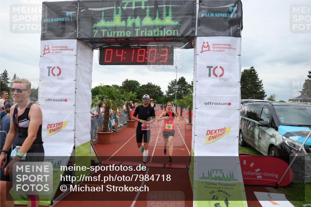 15.06.2025 - 7 Türme Triathlon Michael Strokosch http://msf.ph/oto/7984718 15.06.2025 14:18:03 Ziel 261, 570, 613, 841, 1131 meine-sportfotos.de