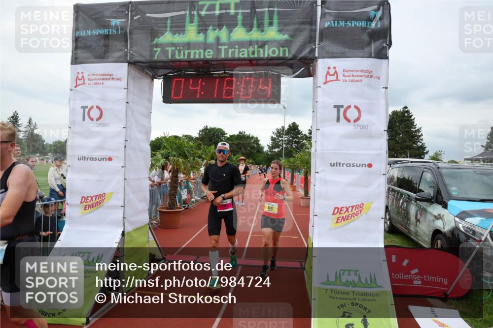15.06.2025 - 7 Türme Triathlon Michael Strokosch http://msf.ph/oto/7984724 15.06.2025 14:18:03 Ziel 261, 570, 613, 841, 1131 meine-sportfotos.de