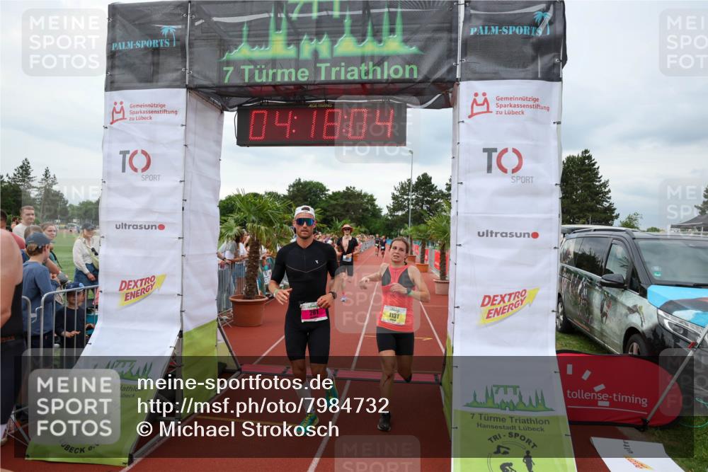 15.06.2025 - 7 Türme Triathlon Michael Strokosch http://msf.ph/oto/7984732 15.06.2025 14:18:04 Ziel 261, 570, 613, 841, 1131 meine-sportfotos.de