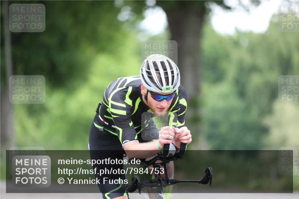 15.06.2025 - 7 Türme Triathlon Yannick Fuchs http://msf.ph/oto/7984753 15.06.2025 11:38:51 Radfahren 267, 323 meine-sportfotos.de