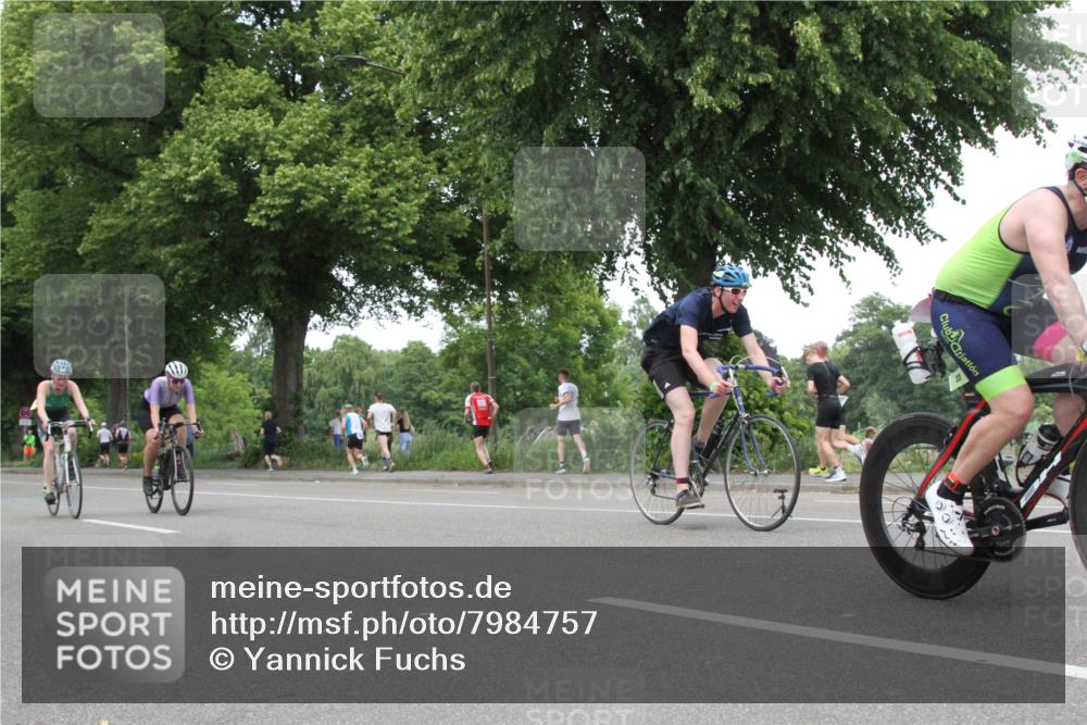 15.06.2025 - 7 Türme Triathlon Yannick Fuchs http://msf.ph/oto/7984757 15.06.2025 13:45:07 Radfahren  meine-sportfotos.de