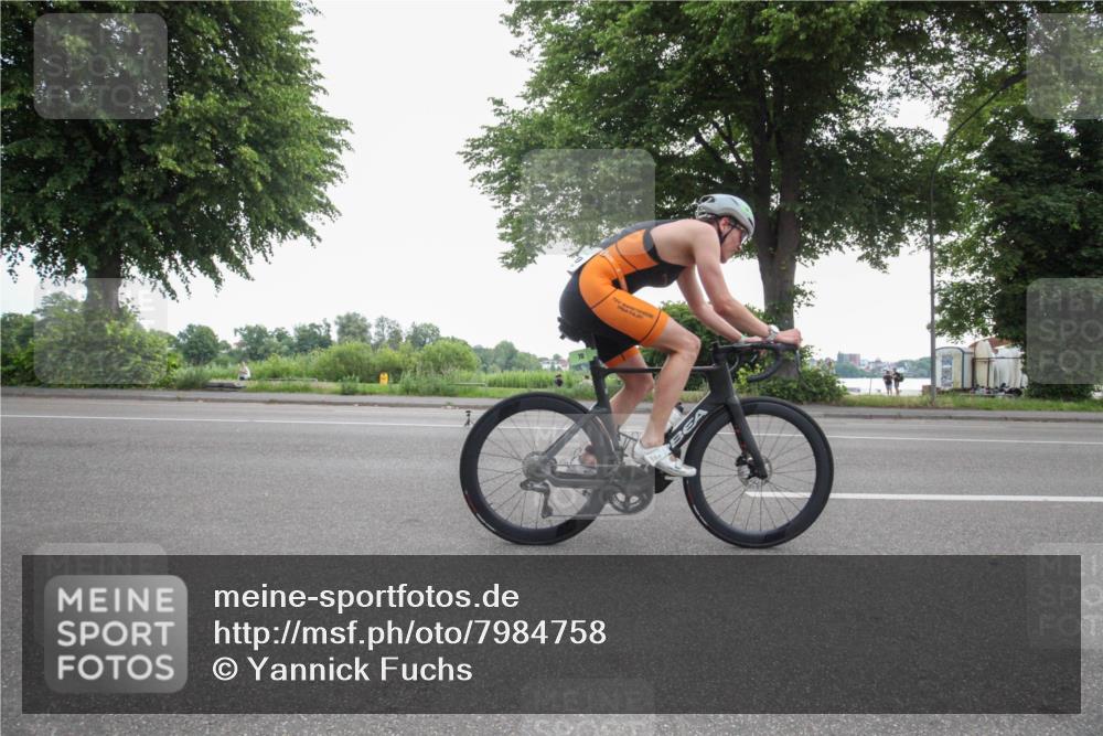 15.06.2025 - 7 Türme Triathlon Yannick Fuchs http://msf.ph/oto/7984758 15.06.2025 10:06:09 Radfahren 70 meine-sportfotos.de