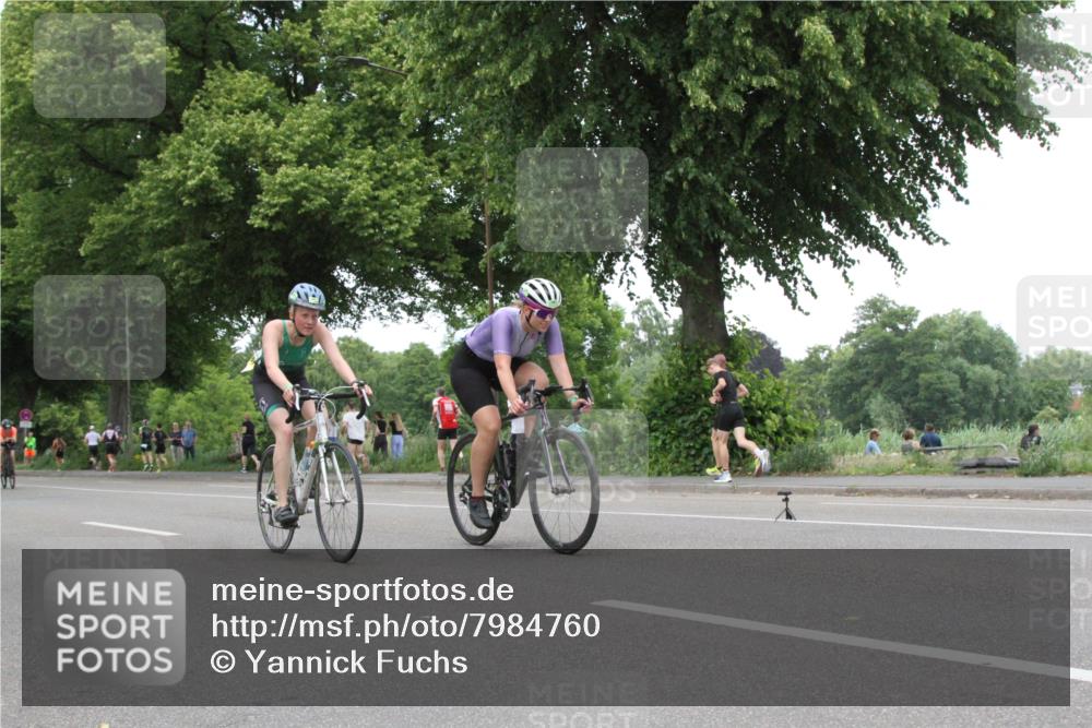 15.06.2025 - 7 Türme Triathlon Yannick Fuchs http://msf.ph/oto/7984760 15.06.2025 13:45:08 Radfahren  meine-sportfotos.de