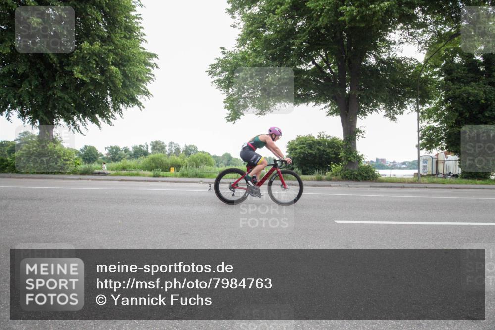 15.06.2025 - 7 Türme Triathlon Yannick Fuchs http://msf.ph/oto/7984763 15.06.2025 10:07:00 Radfahren  meine-sportfotos.de