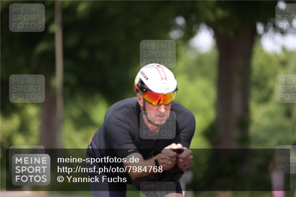 15.06.2025 - 7 Türme Triathlon Yannick Fuchs http://msf.ph/oto/7984768 15.06.2025 12:54:47 Radfahren 241, 372, 470, 538, 550, 608, 817 meine-sportfotos.de